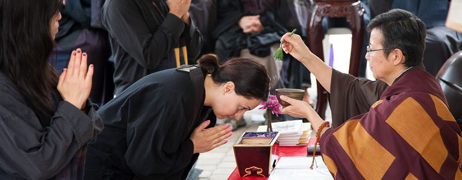 banner-ceremony